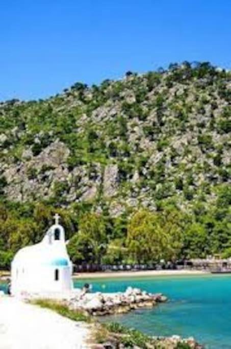 House By The Sea At Skaloma, Loutraki Villa Лимни Вуляменис Екстериор снимка